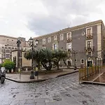 Crociferi Luxury Apartment